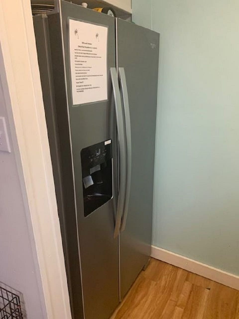Full Size Frig with ice maker