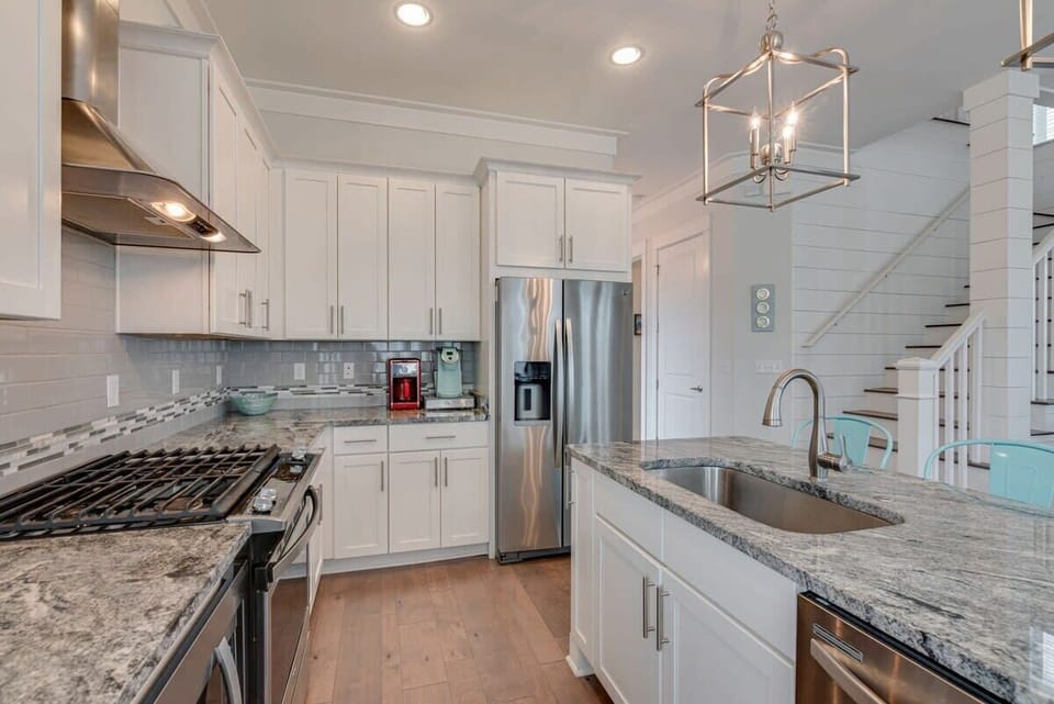 Gas Range And Stainless Steel Appliances!