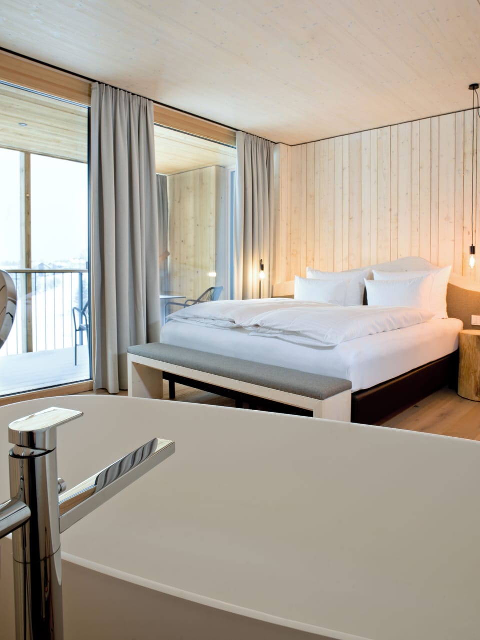 Premium Suite | Lake view
