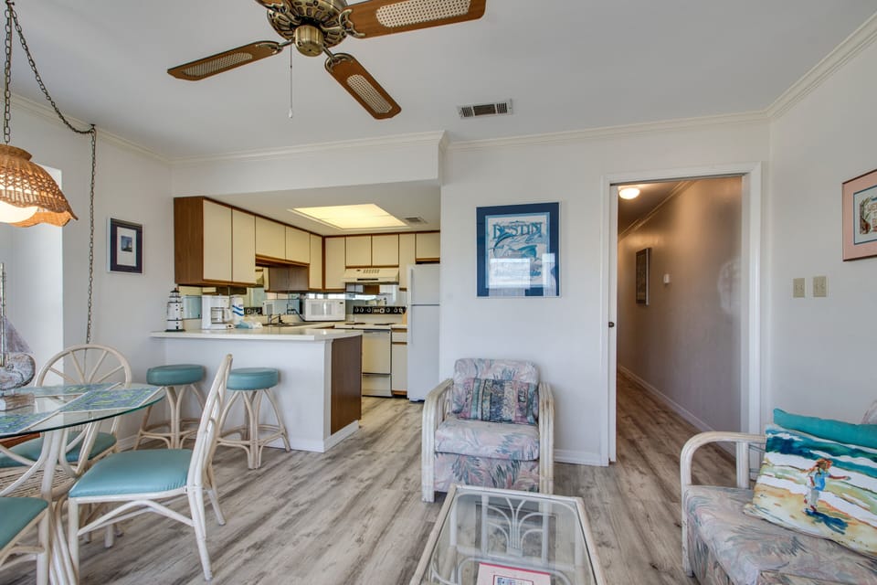 Condo, 1 Bedroom | Living room | TV