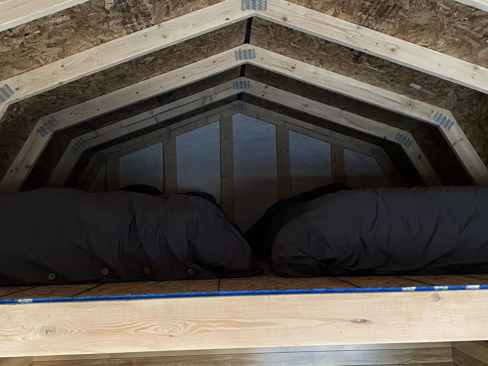 Brand new Serta single beds!! Power outlet for lamp, phone charger, or fan!