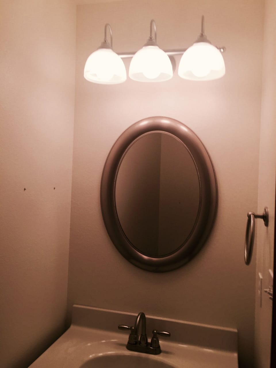 Lower level 1/2 bath