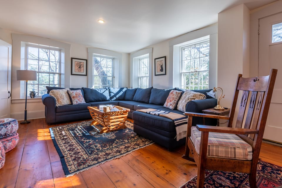 Wrap around sectional sofa, perfect for movie or game night. 