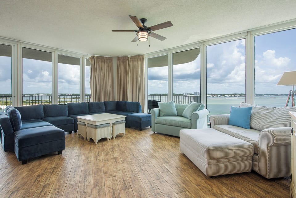 Caribe Resort B607 Living Room