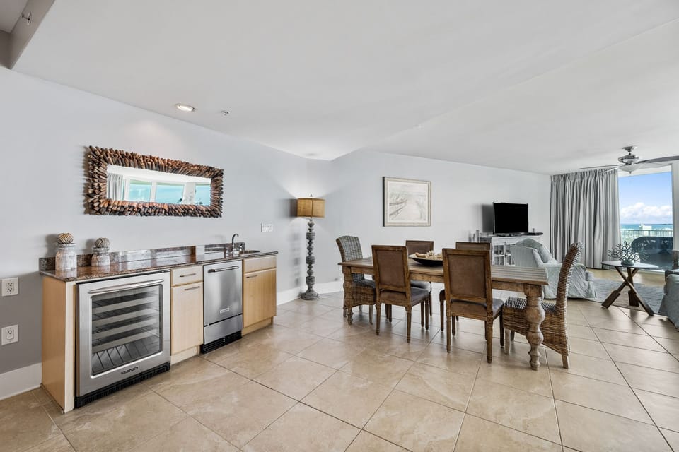 Caribe Resort C1210 Dining Area
