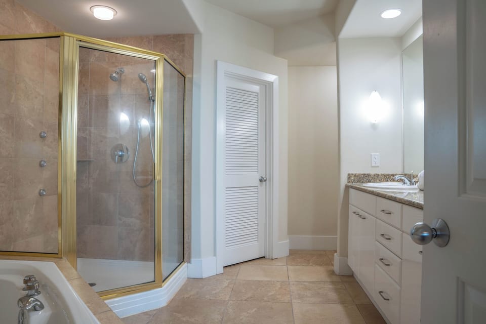 Caribe Resort D303 Master Bath