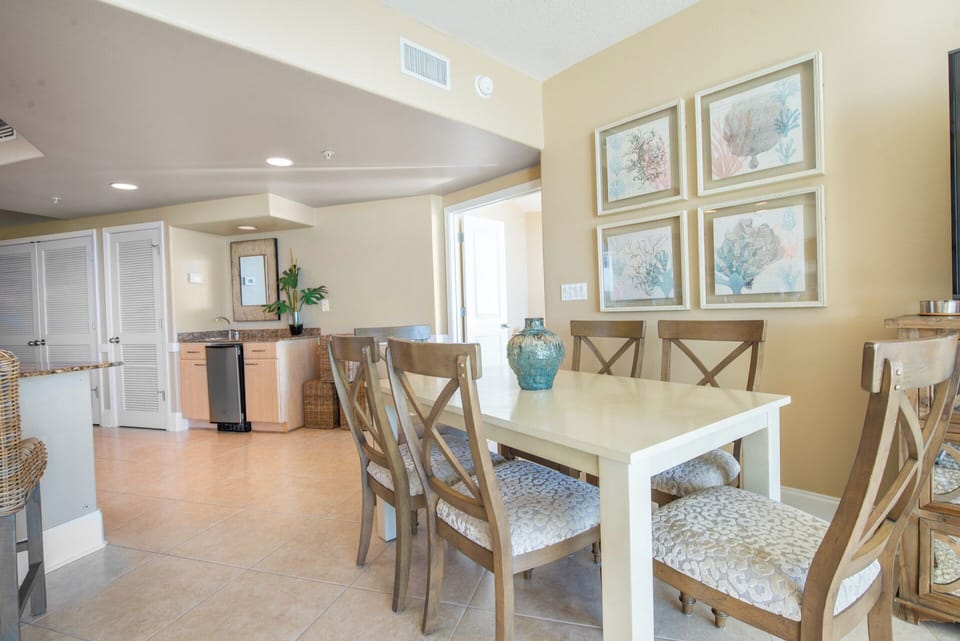 Caribe Resort B901 Dining Room