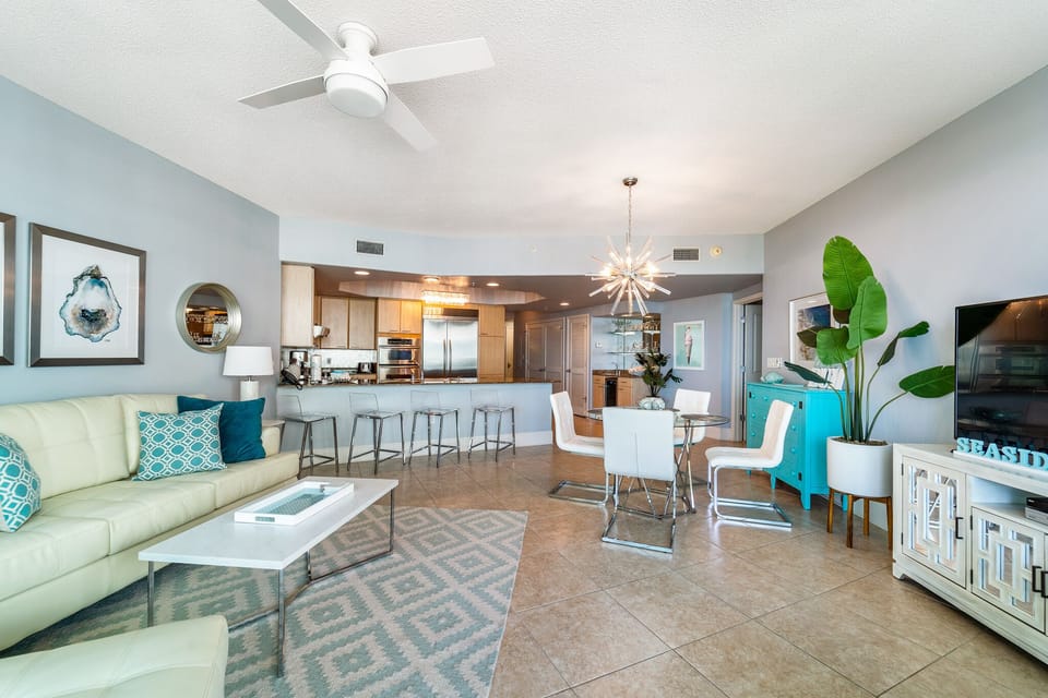 Caribe Resort B909 Living Area