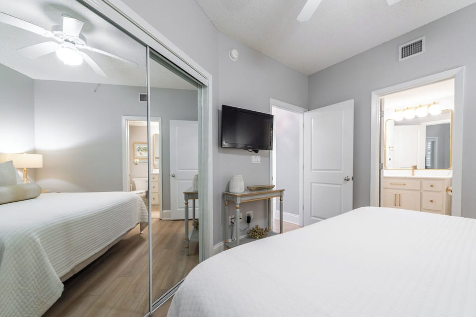 Caribe Resort B1003 Guest Bedroom