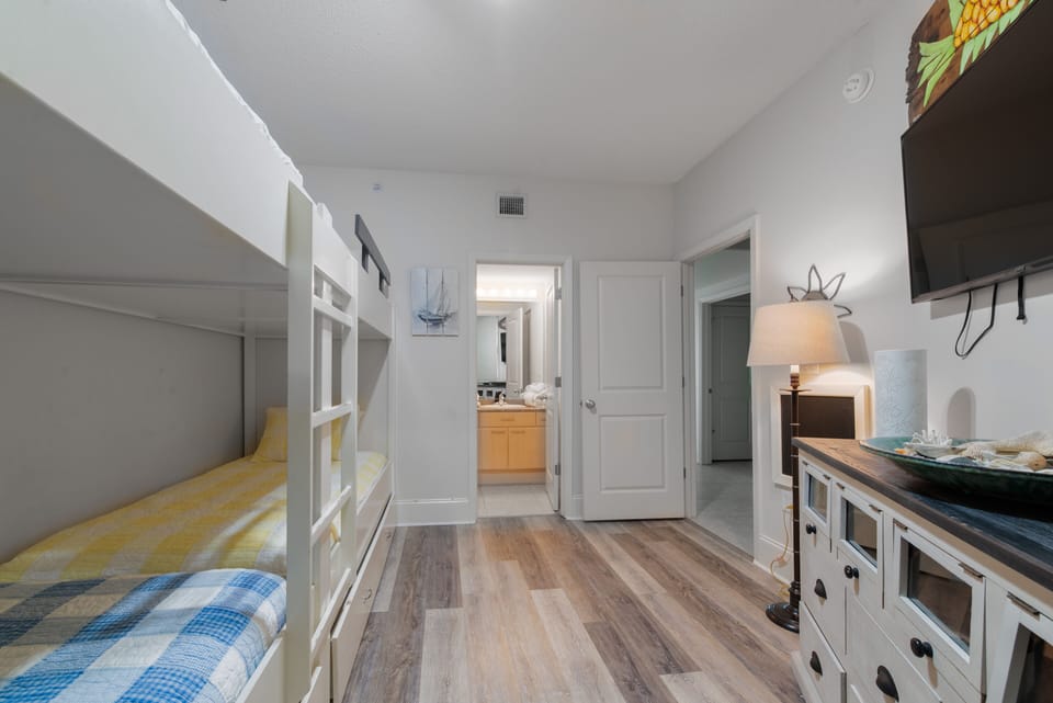 Caribe Resort B1105 Guest Bedroom