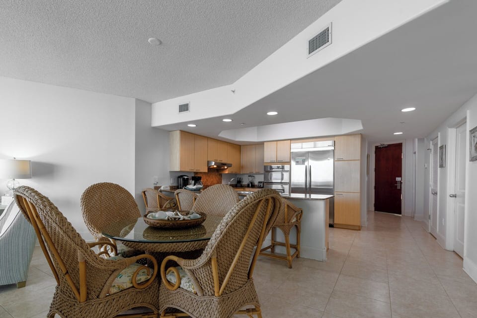 Caribe Resort B1114 Dining Room
