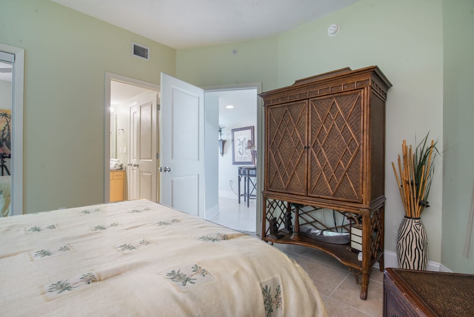 Caribe Resort B1201 Guest Bedroom