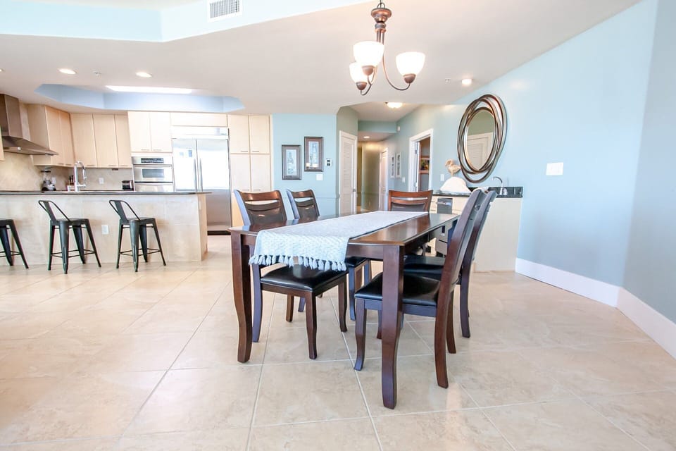 Caribe Resort C210 Dining Room
