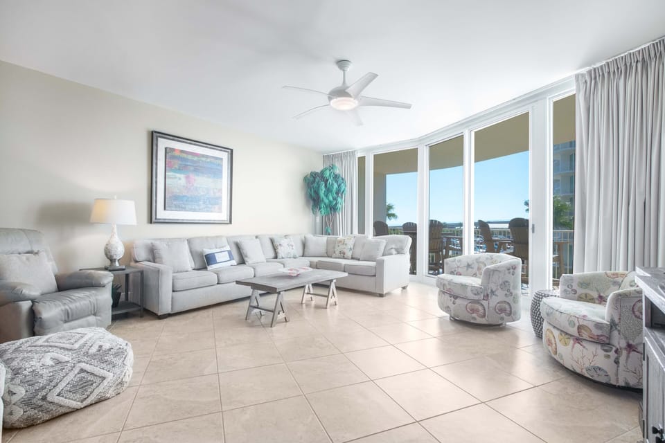 Caribe Resort C216 Living Room