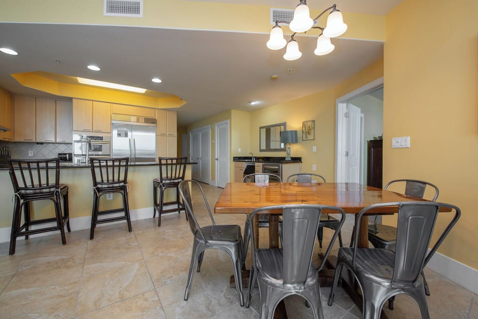 Caribe Resort C601 Dining Room