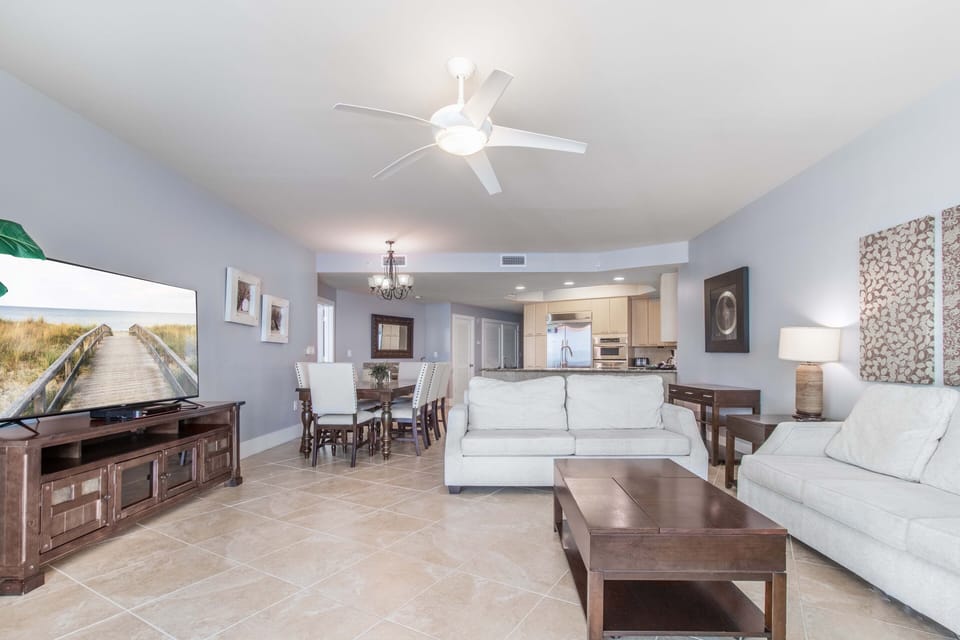 Caribe Resort C808 Living Room