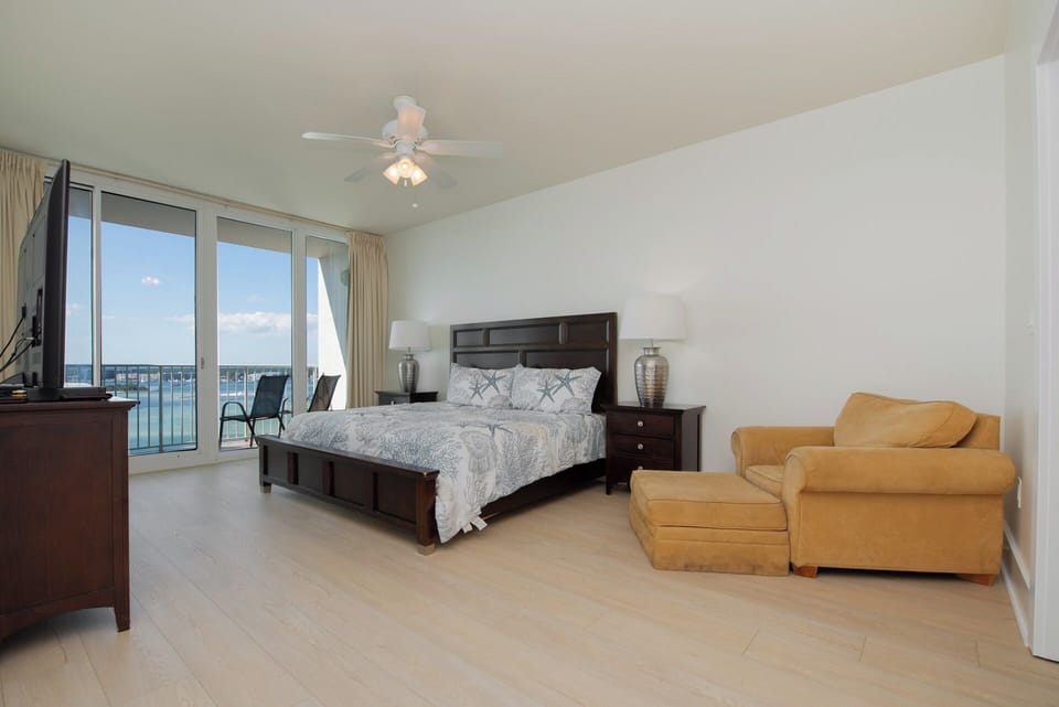 D1102 Master Bedroom