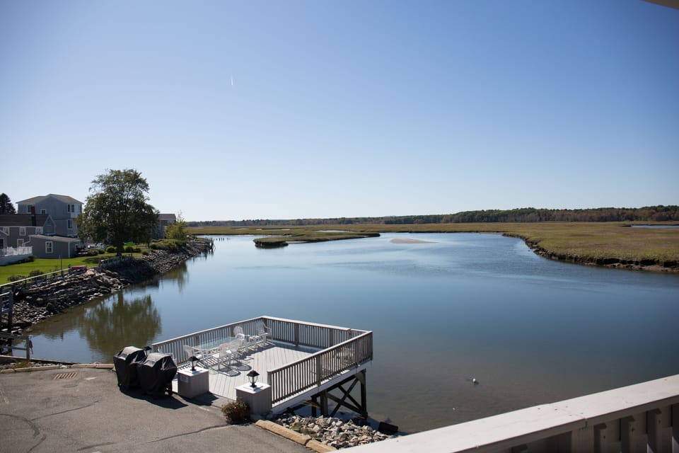 Sunset Views over Rachel Carson Preserve. Relax steps from Wells Beach. House in Wells