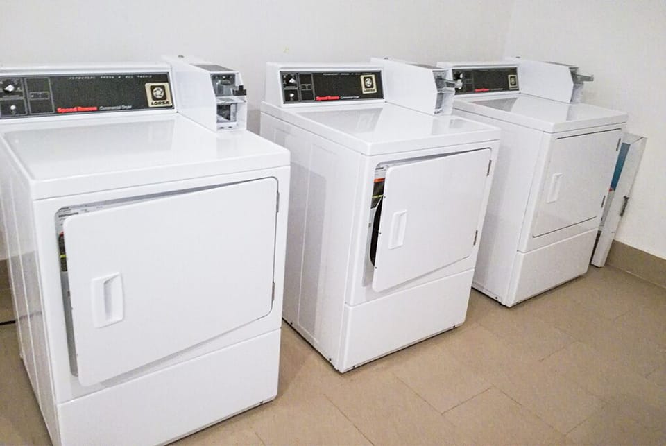 Washing area (coin-operated washing machines)