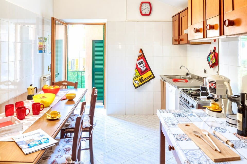 Dining Room, Kitchen