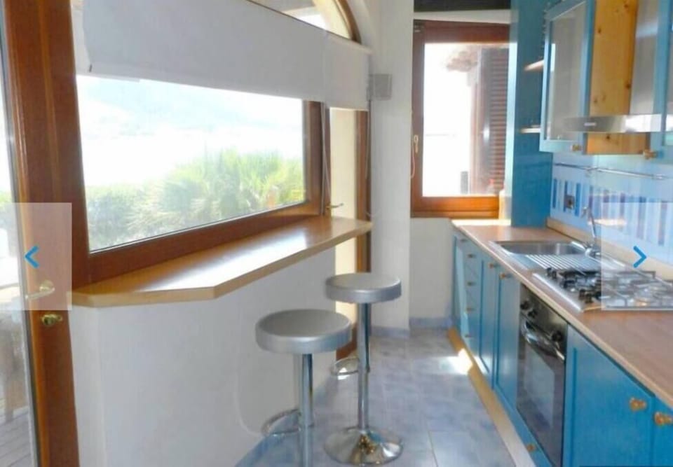 Kitchen (2)