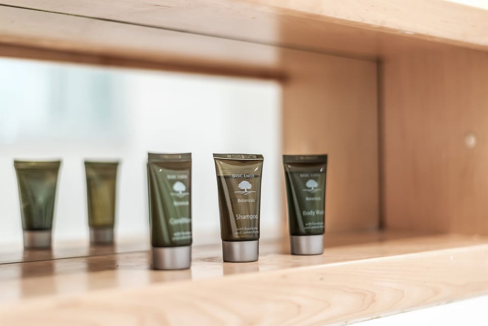Bathroom amenities