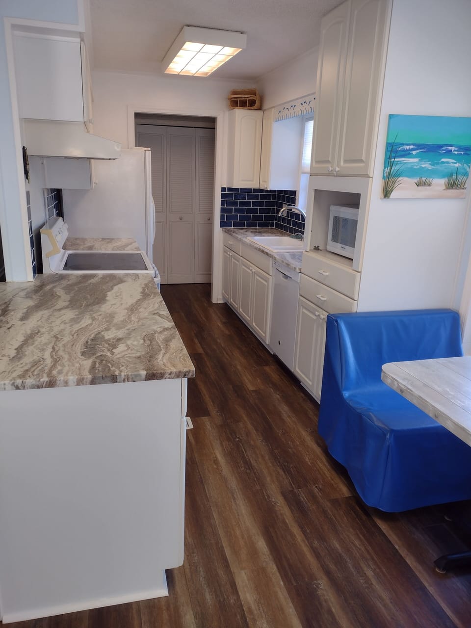Kitchen with breakfast nook
