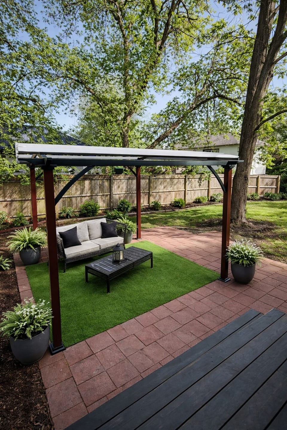 Take a coffee break or relax on the outdoor back yard during your stay!
