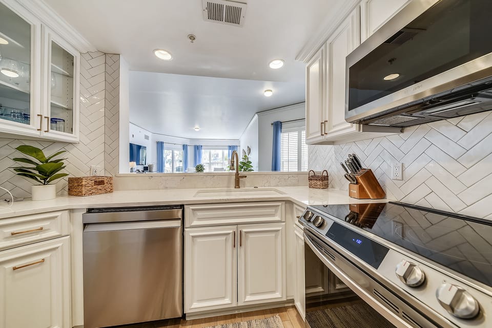 Kitchen at 6104 Hampton Place