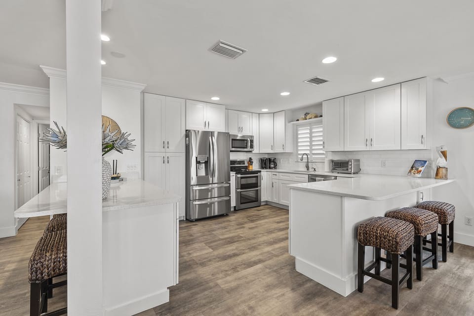 Fully Stocked Kitchen