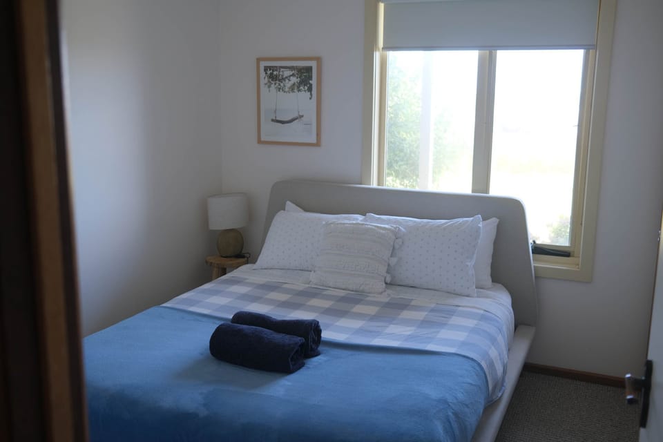3rd bedroom with Queen bed