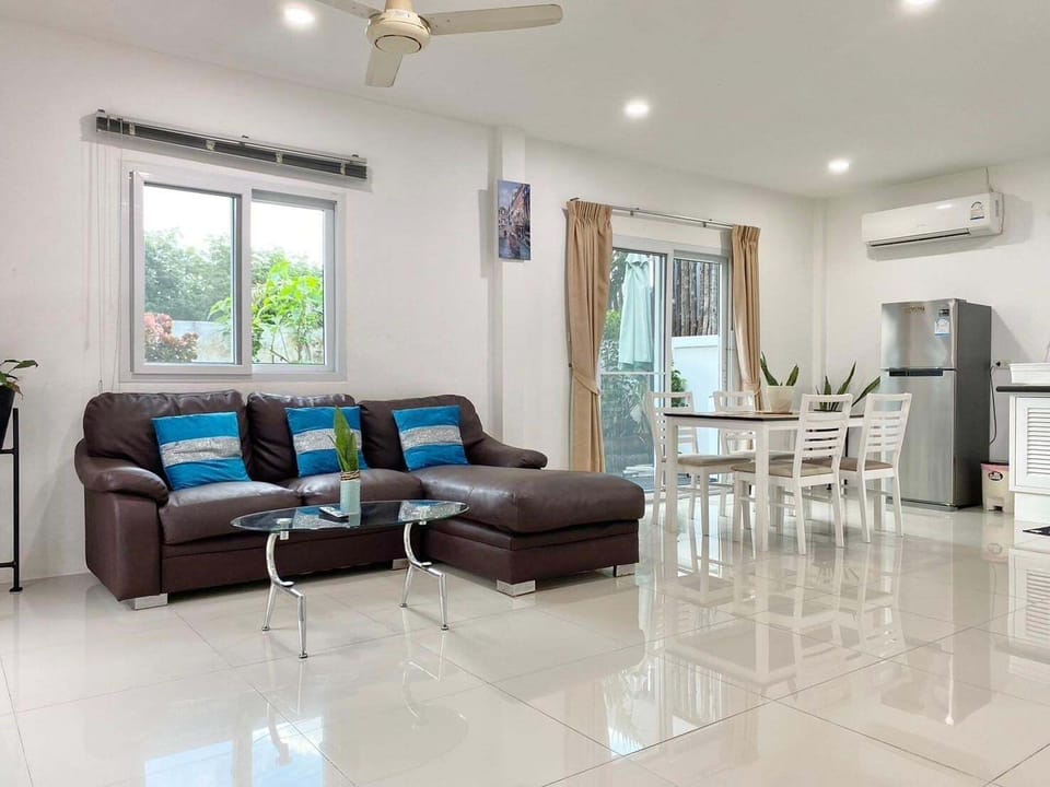 Family Villa, 2 Bedrooms, Non Smoking, Private Pool | Living room | 49-inch flat-screen TV with digital channels, TV, Netflix