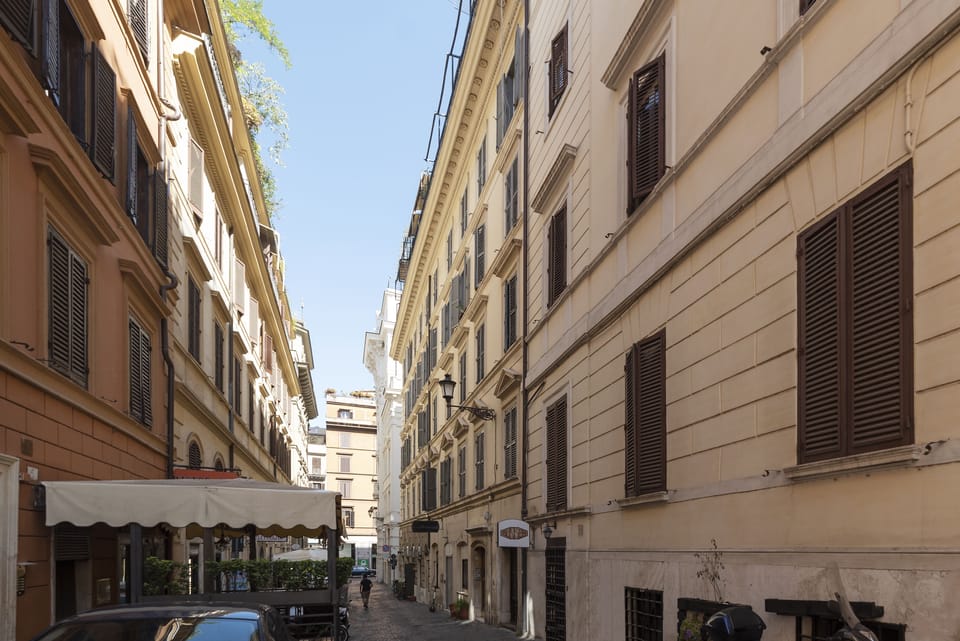 Apartment, 2 Bedrooms | Street view