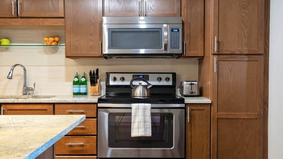 Fridge, microwave, oven, dishwasher