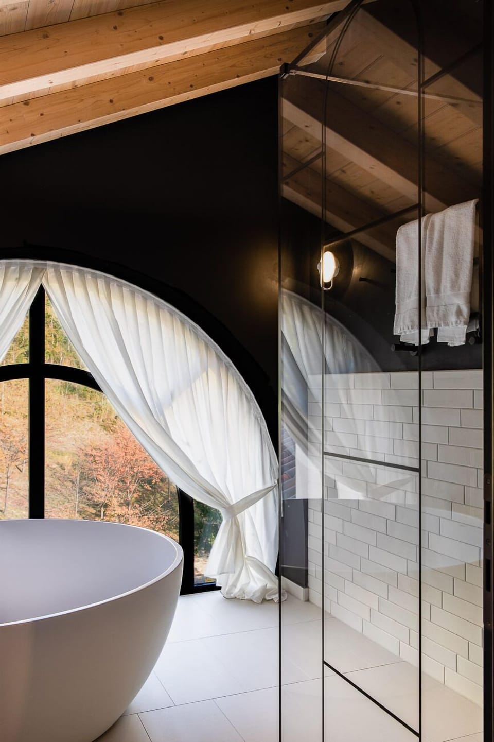 Penthouse | Bathroom | Eco-friendly toiletries, hair dryer, bathrobes, slippers