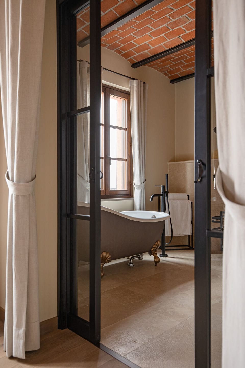Superior Suite | Minibar, in-room safe, desk, free WiFi