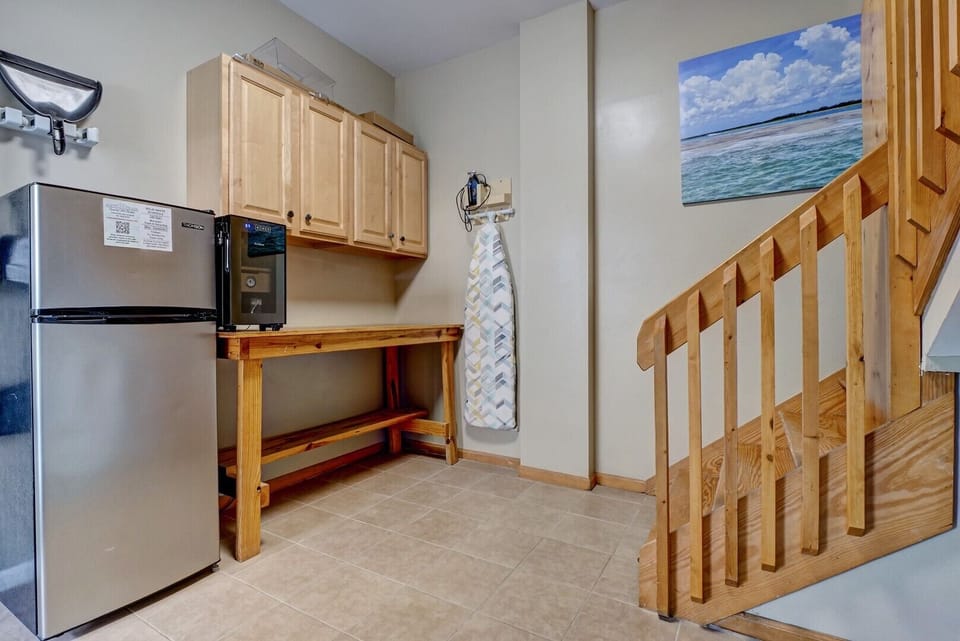 Wet Weather Entrance and Laundry Area