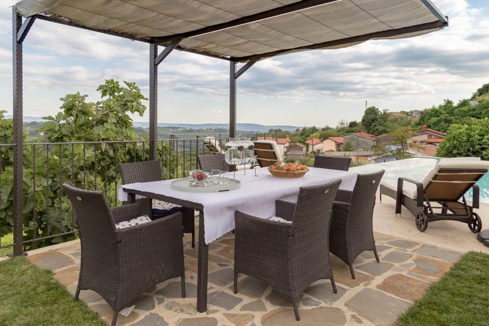 Family Villa, 3 Bedrooms, Sauna, Mountainside (Pool & Sauna Villa Gizela) | Outdoor dining
