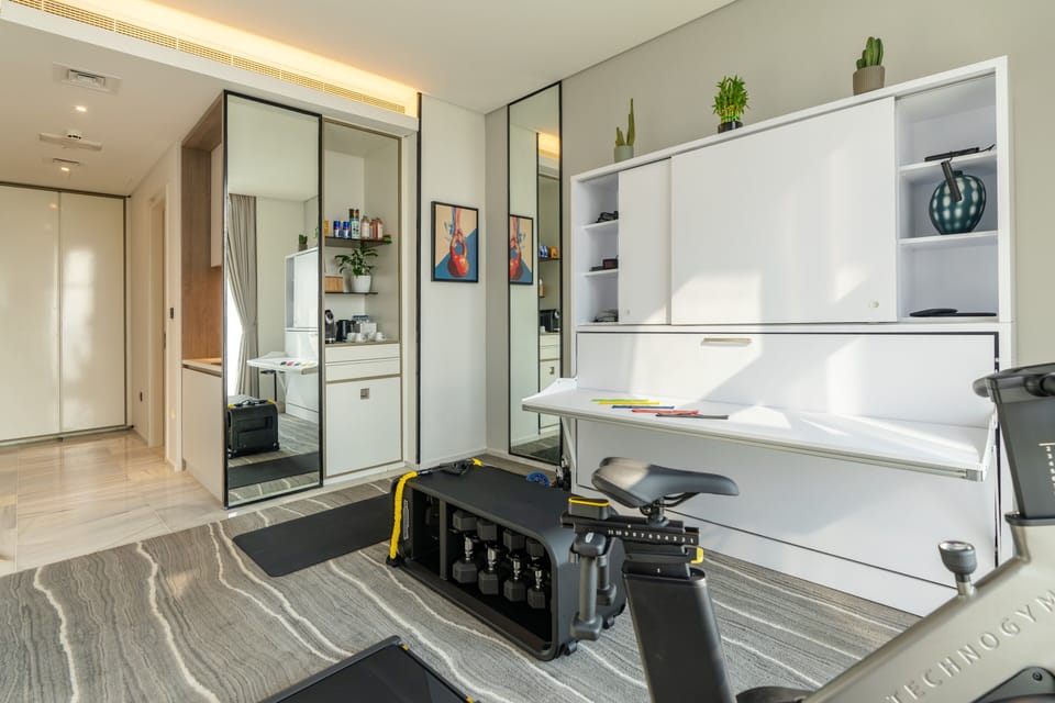 Suite, 1 Twin Bed (Pulse Suite) | Premium bedding, pillowtop beds, minibar, in-room safe
