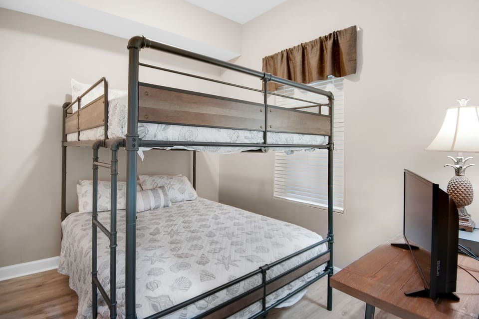 Guest bunk room