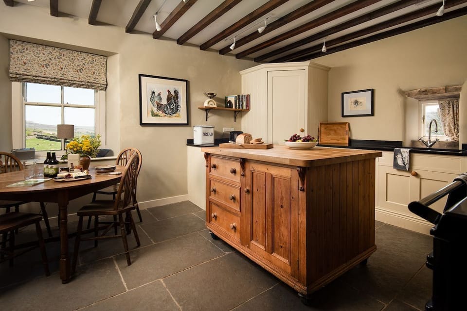 Heatherdene - kitchen island and dining table with chairs