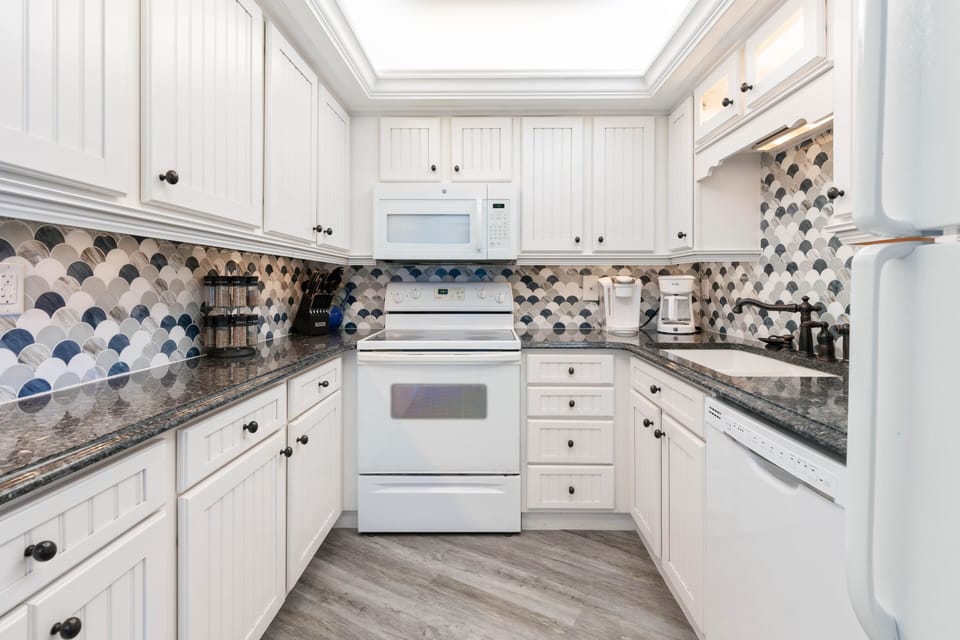 Full Kitchen
