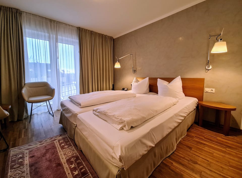Standard Double Room | Hypo-allergenic bedding available, down comforters, minibar