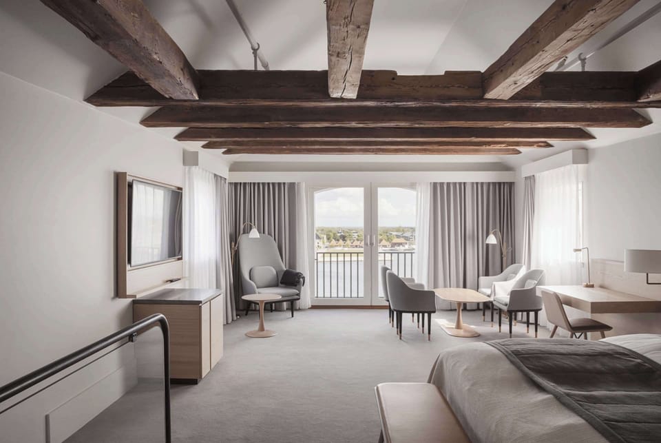Tower Suite | Premium bedding, pillowtop beds, minibar, in-room safe