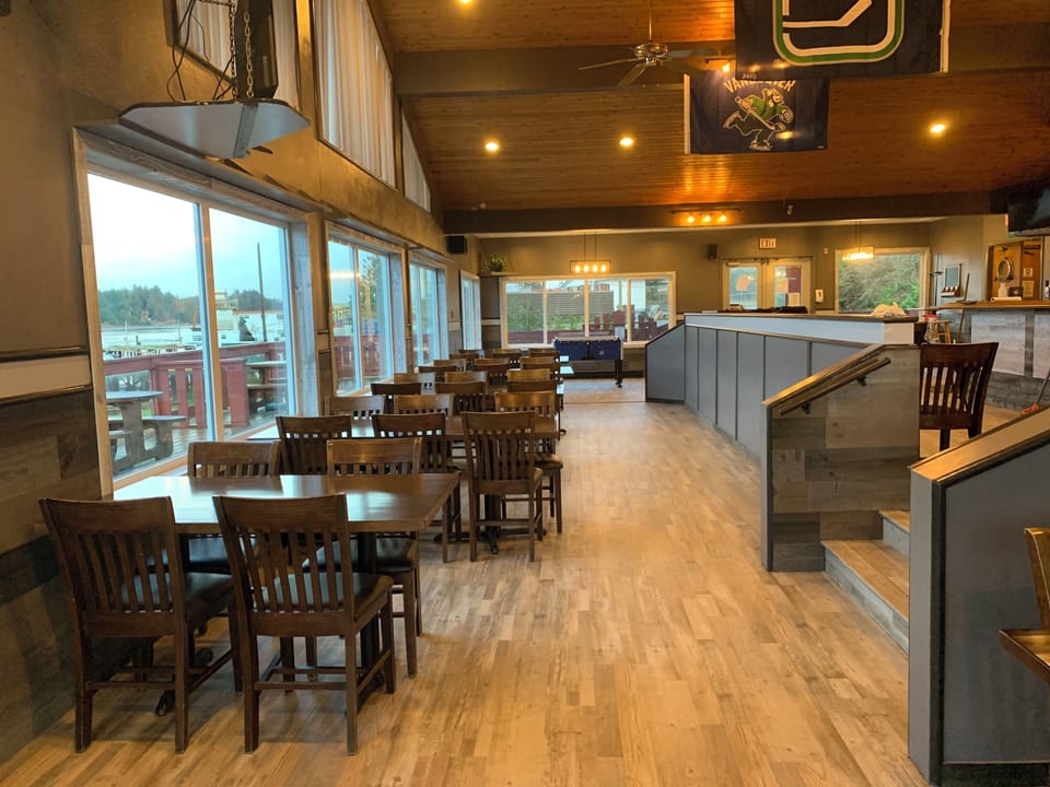 Lunch and dinner served, Regional cuisine