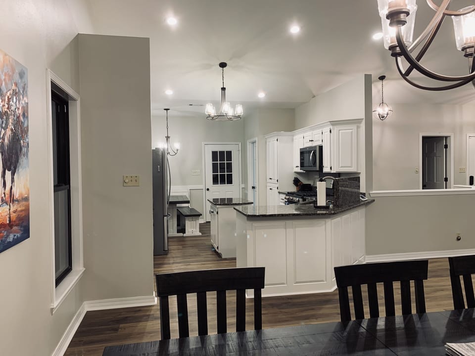Open Kitchen with breakfast nook has ability to seat up to 6.