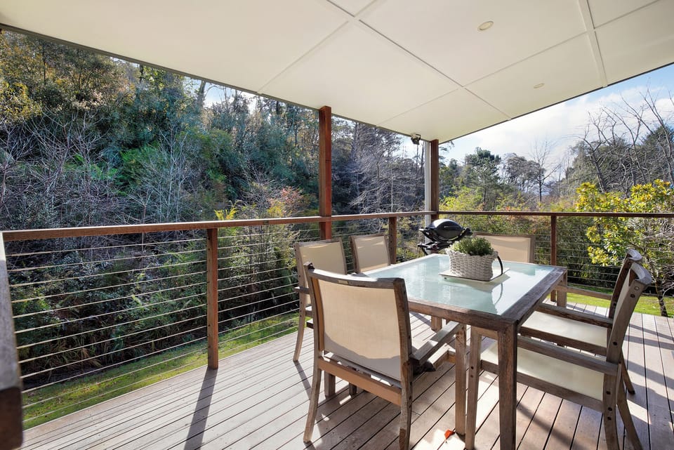 Deck Creek Cottage