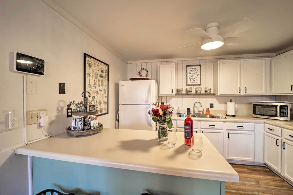 Kitchen | Cooking Basics Provided