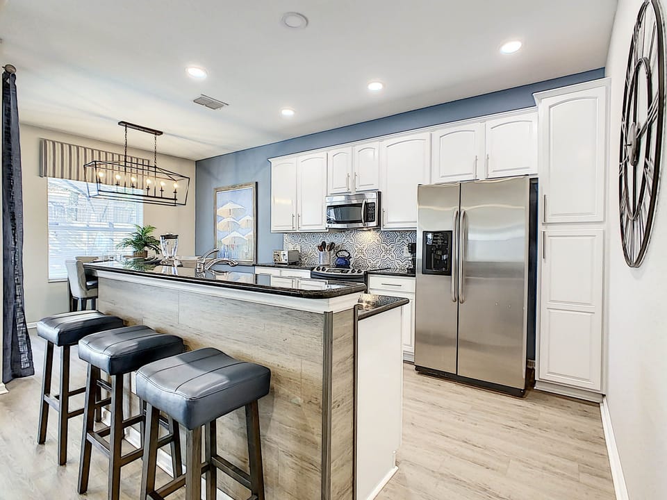 Full Modern Kitchen