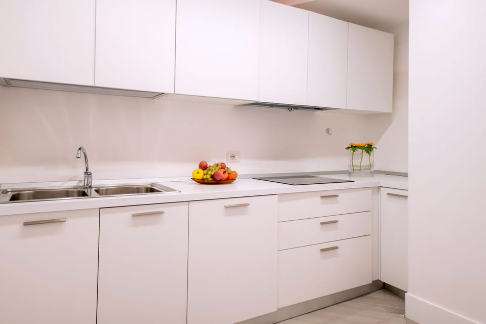 Luxury Villa | Private kitchen | Fridge, microwave, oven, dishwasher